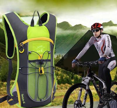 2014新款男女户外骑行包双肩背包 旅行家专用骑行包防泼水日背全方位解析